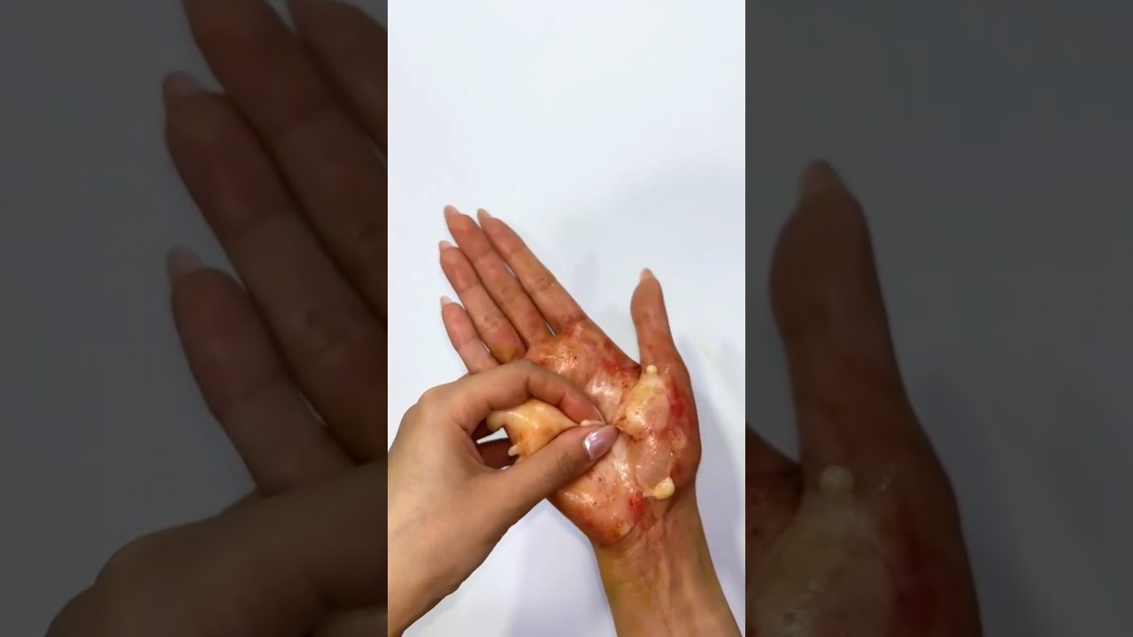 This is NOT real... or is it? 😱 #SFXmakeup #SpecialEffects #MakeupTransformation #SatisfyingMakeup