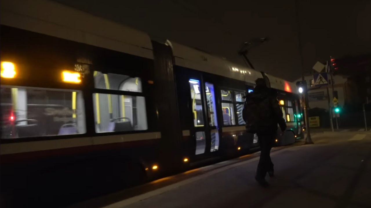 Tram Ride in Bydgoszcz, Poland 🚋 8 from Focha Opera to Dworzec Główny (Bydgoszcz Główna)
