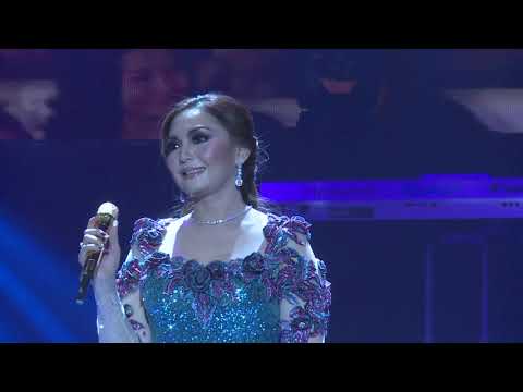 #ConcertNiaDaniatyGelasGelasKaca2015 NIA DANIATY Feat. EDDY SILITONGA - BIARLAH SENDIRI