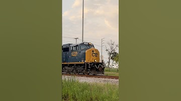 CSX L765 with Flared SD70MAC Leading. Majestic horn 😍