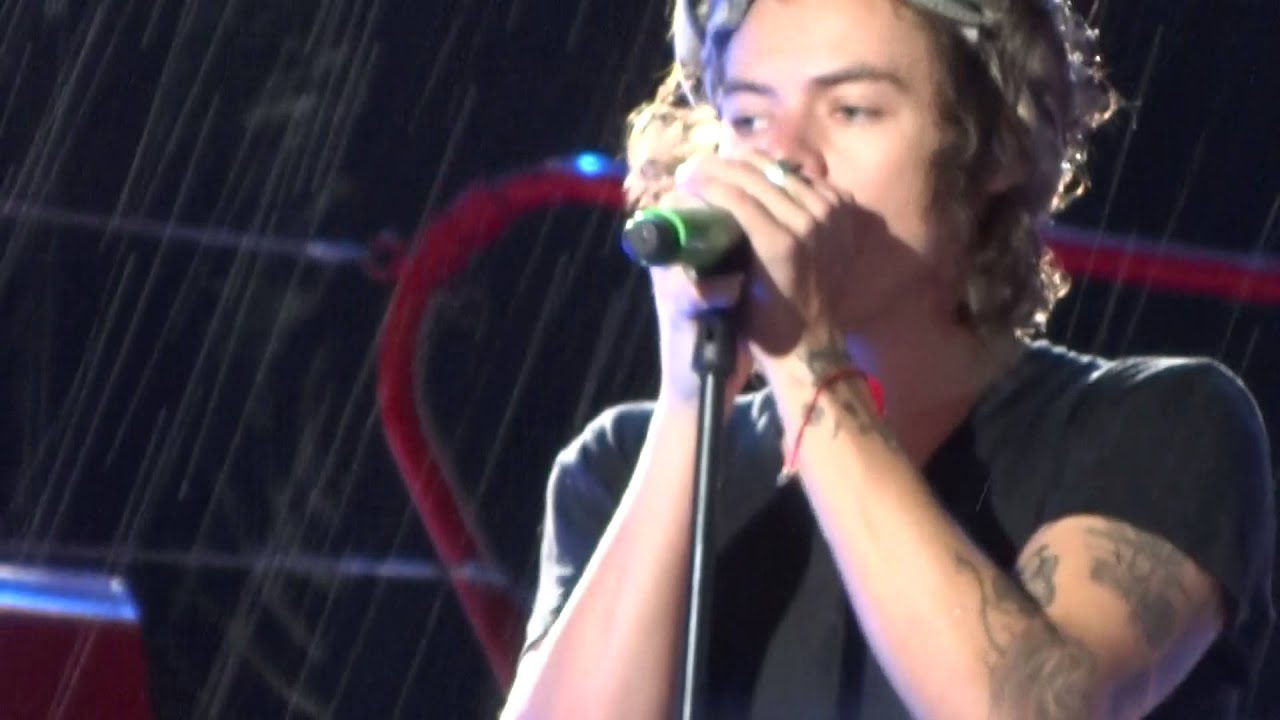 One Direction live Stade de Suisse Bern - Right Now 04.07.2014