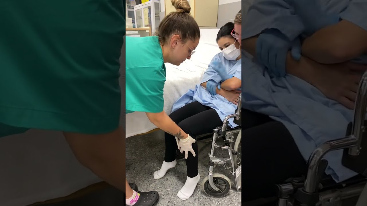 Traslado de cama a silla de ruedas en paciente que no colabora (2 técnicos manualmente)