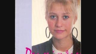 Video thumbnail of "Trine Dyrholm - Danse I Måneskin"