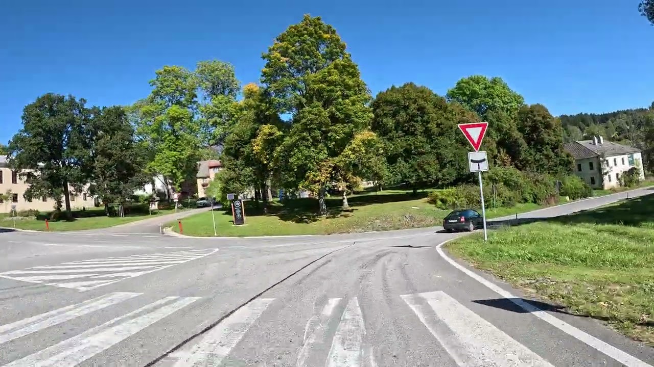 19.9.2025, 01-1 díl z 08, N.Pec - Pernek, 2 x Honda Forza 125, přední kamera