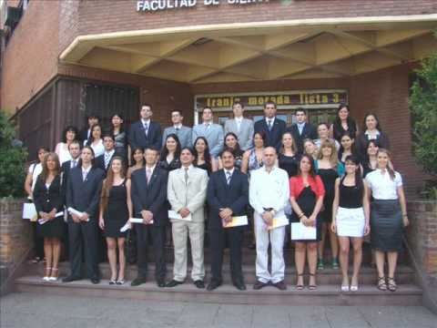 117 Colacin de Grado de la Facultad de Ciencias Ec...