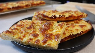 The Ultimate Super Simple Cheesy Garlic Bread - Perfect for Pizza Night