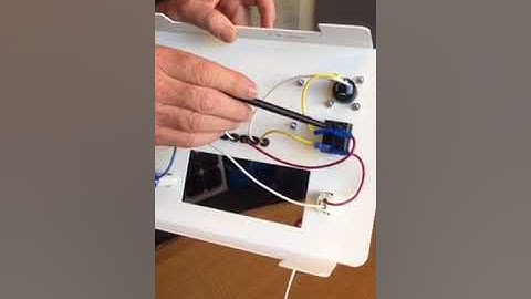 Tutorial: Flow of electricity from solar to battery using WSS 601 Solar Suitcase model
