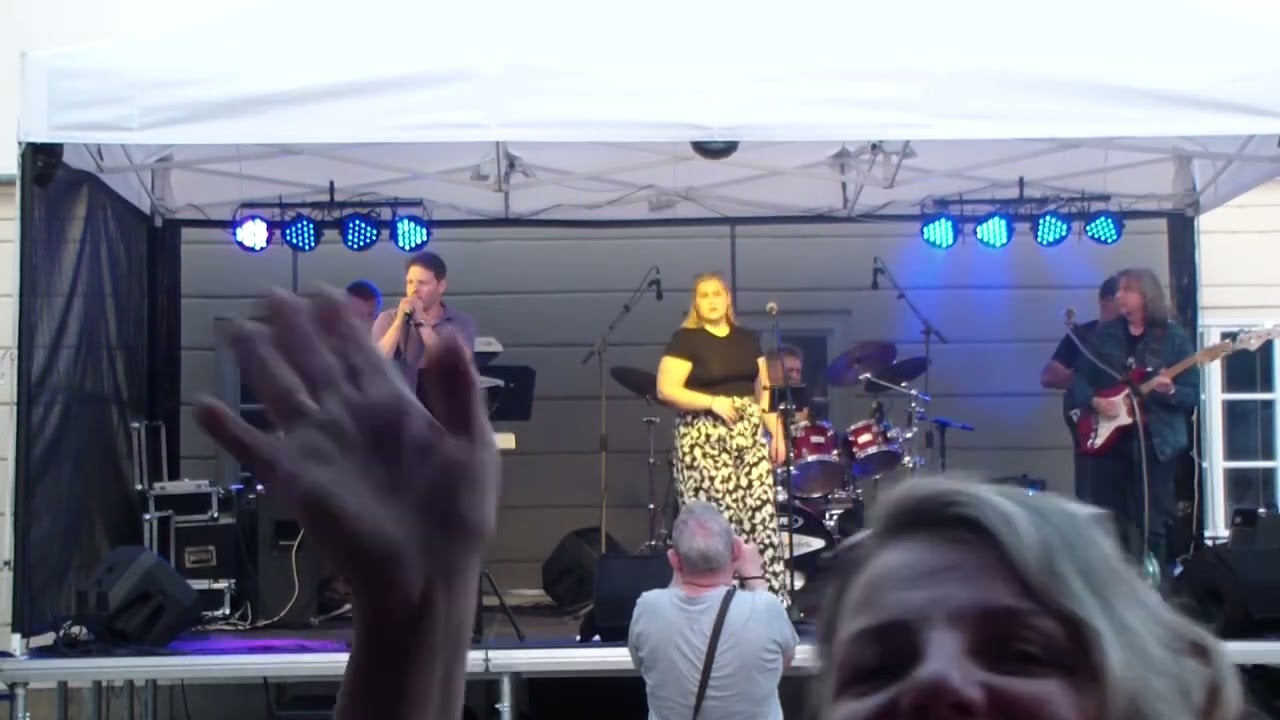 Feinschmeckers music band  /na  Svätourbanskom  jarmoku  v Šamoríne 2024/