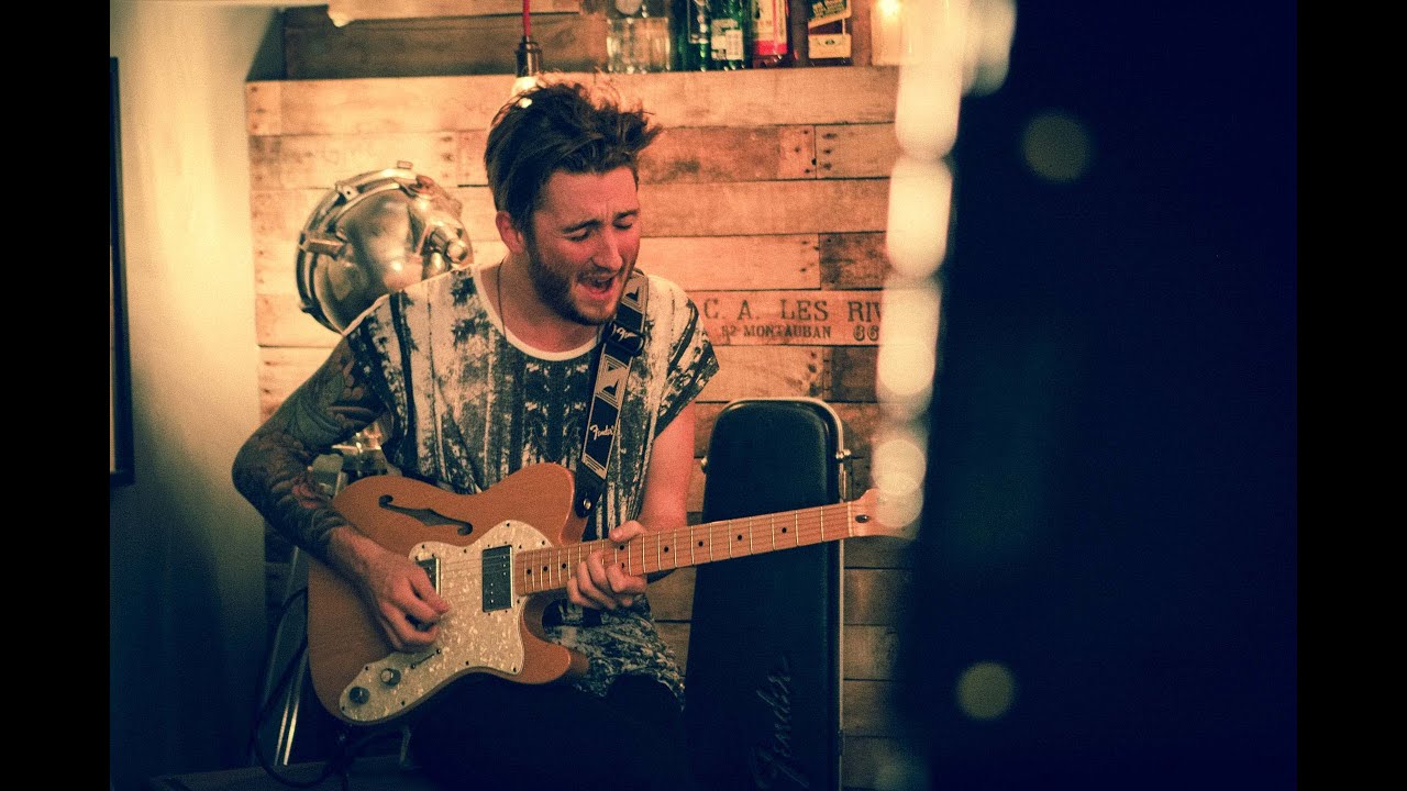 Eliza & The Bear - Friends (Live)