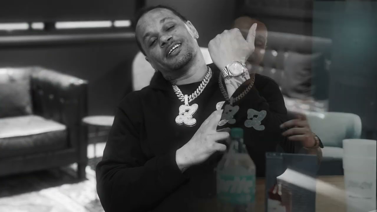 Mazerati Ricky Ft. Bruce Banna, Steeezy - War (Official Music Video)