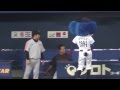 巨人の川相昌弘コーチや長野久義と談笑するドアラ先生