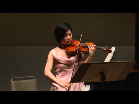 Shizuka Inoue plays "Koyo" from Rakubaishu by Kunimitsu Takeuchi　井上静香　"古謡"