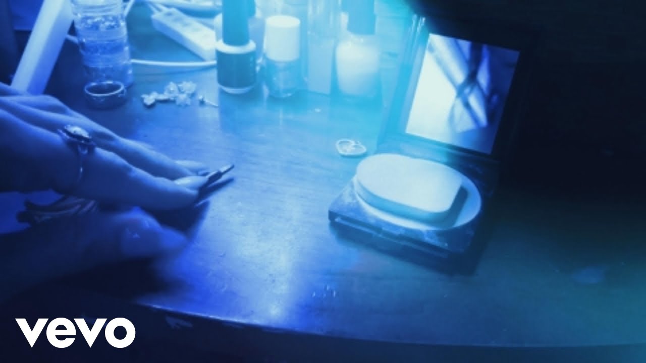 Ashlyn Col, Suck The Bunny - Rabbit Hole - YouTube
