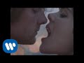 Capture de la vidéo Bat For Lashes - Kids In The Dark (Official Video)