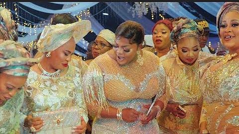 Omoborty,Zanzee, Jaiye Kuti, Eniola Badmus Dance Challenge Fathia Balogun in their expensive Aso Ebi