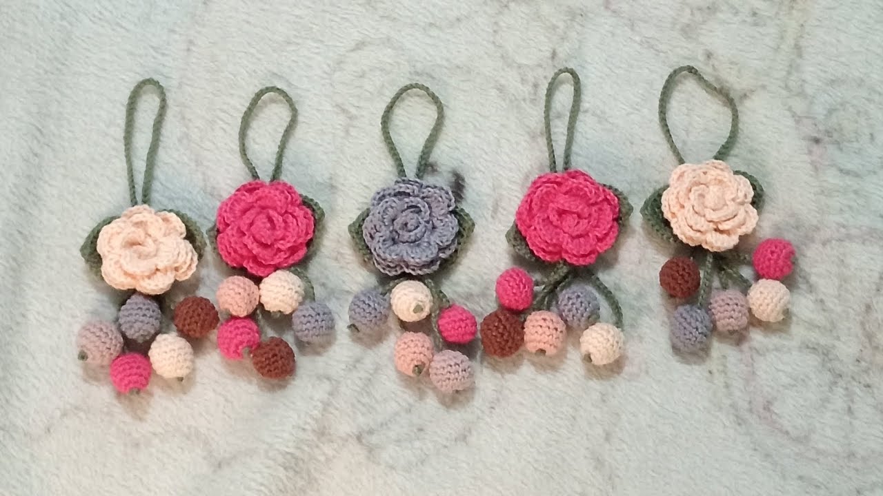 Passo a passo completo do vídeo aula das miçangas (esferas) montagem do chaveiro encanto 👍😉🧶🪡