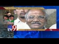 Panneerselvam Or Sasikala : Which camp will lead AIADMK ?