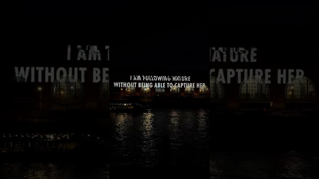 jenny holzer light projections on the musée d’orsay facade