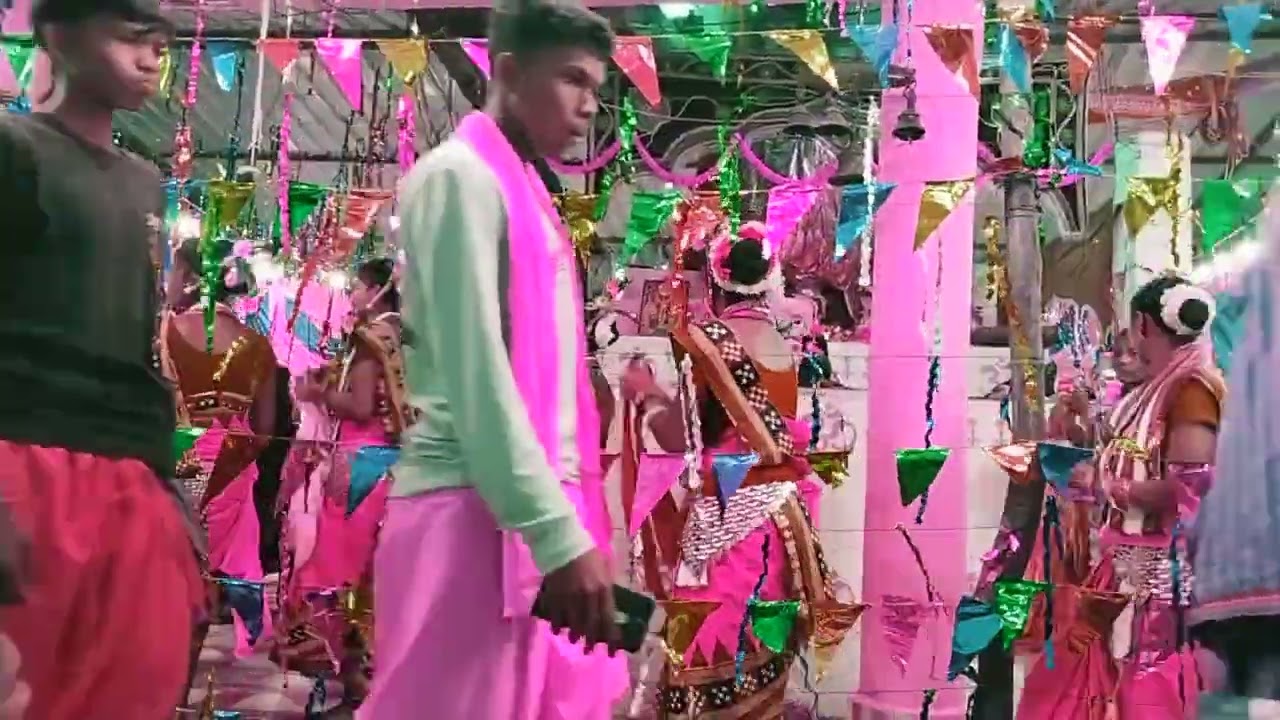 କନ୍ଧମାଳ ଜିଲ୍ଲା ଟିକାବାଲି ବାବା ଆଖଣ୍ଡଳମଣୀ ମନ୍ଦିରରେ ୨୪ପ୍ରହର ନାମ ଯଜ୍ଞ ରେ ରୁପା ଗାଁର ମହିଳା ସଂକ୍ରୀତନ ମଣ୍ଡଳୀ.