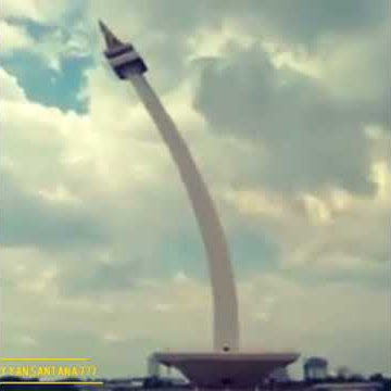 Dancing Shaky National Monument When Earthquake Tugu Monas Goyang Gempa Bumi Jakarta Indonesia Meme