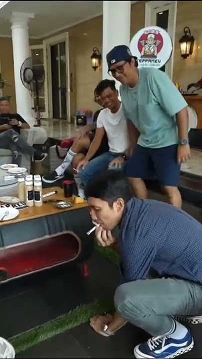 Kelakuan Pak Desta waktu Prediksi ngumpul! |#shorts #komedi