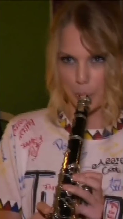 Taylor Swift Plays The Clarinet  #shortsfeed #shorts #taylorswift