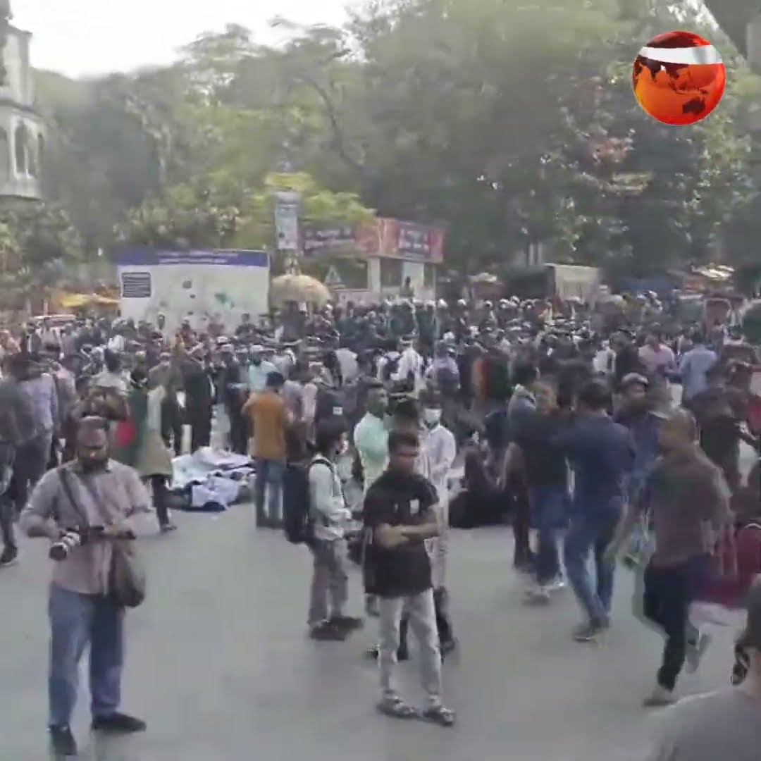 বাতিলকৃত ৬৫৩১ জন শিক্ষকের নিয়োগের দাবিতে শাহবাগে সড়ক অবরোধ #primaryteacher #Channel24