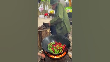 An old chef frying a huge delicious cow liver #cooking#mukbang#asmr#USA #part4