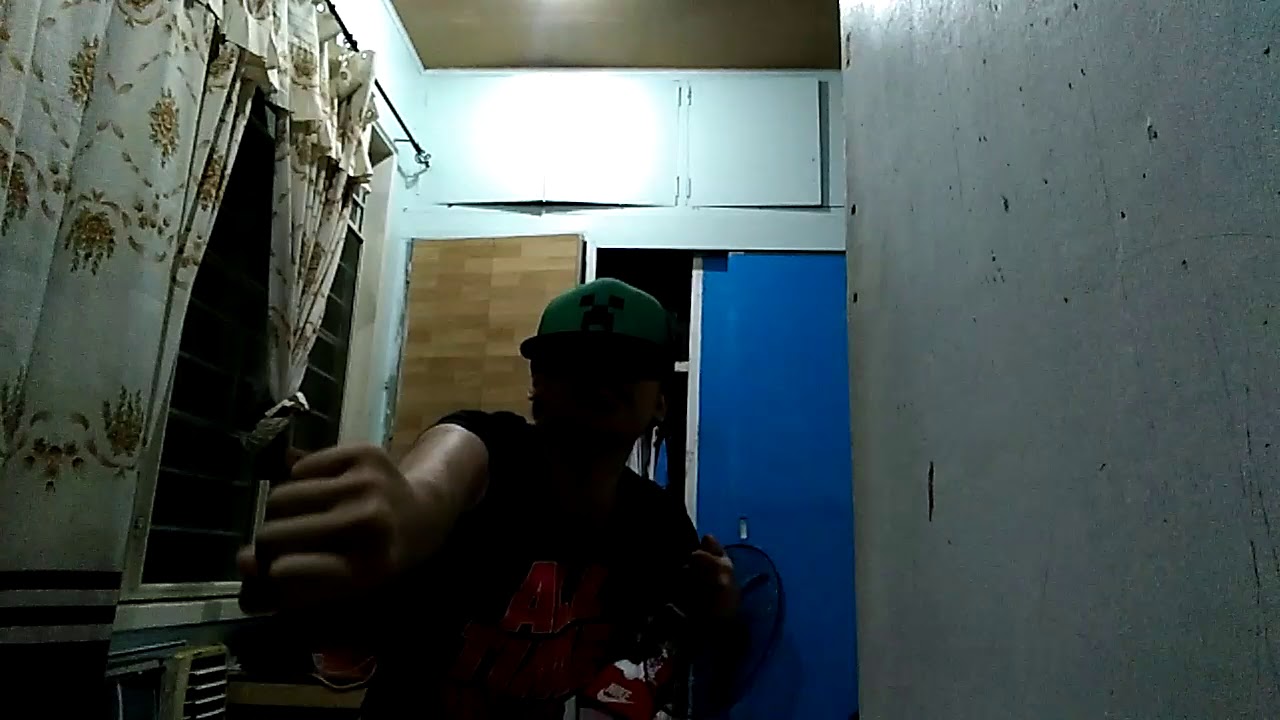 Yeeting everyday until I reach 1000 subs #14 - YouTube