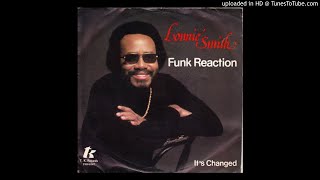 Lonnie Smith - Funk Reaction (edit)
(1977) Funk Reaction (c) Lester Radio Corporation
Cut the first part and loop the second :)
https://www.discogs.com/Lonnie-Smith-Funk-Reaction/master/426110
(0:41) (2:12)
Do you wanna, do you wanna get hot?
Do you wanna?
Do you like it, do you like it a lot?
Do you like it? Lonnie Smith - Funk Reaction (edit)