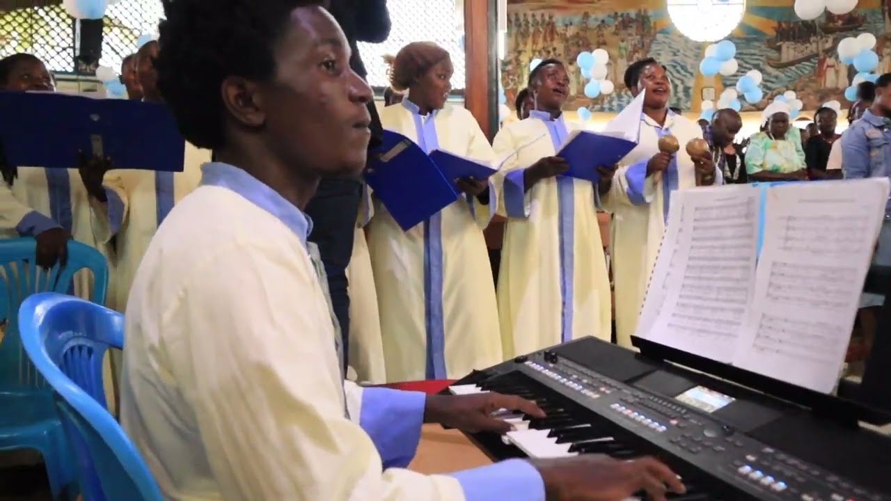 In Thanksgiving and Love   Offertory hymn and performed by St Cecilia Choir