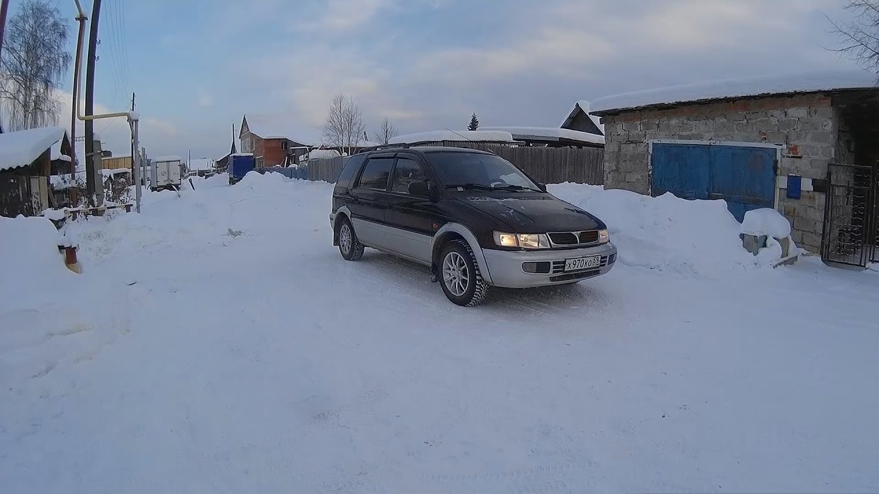 Обзор Mitsubishi Space Wagon 2.0 TD(4D68T) (2000.г.) Обзор Mitsubishi Space Wagon 2.0 TD(4D68T) (2000.г.)