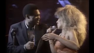 Video-Miniaturansicht von „Tina Turner W/ Robert Cray - 634 - 5789 (Live In The U K)“