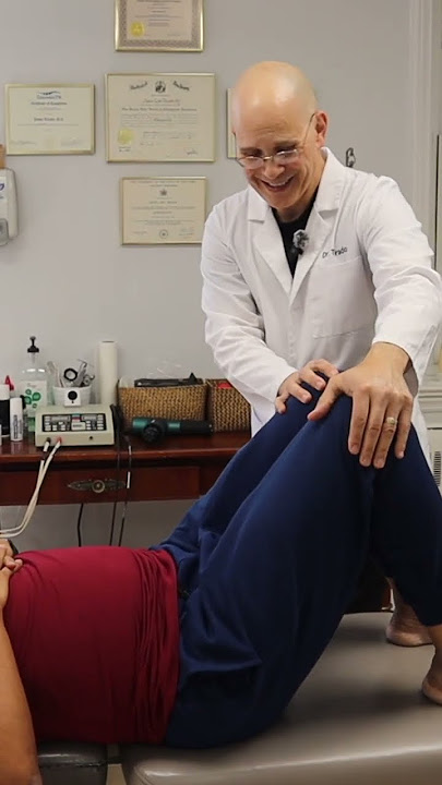 TIGHT Hips Finally Crack From Chiropractic Adjustment