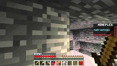 Fly hacking in MinePlex Micro Battle