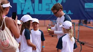 Celebrity Mark Gellard na KIDS DAY Wealth