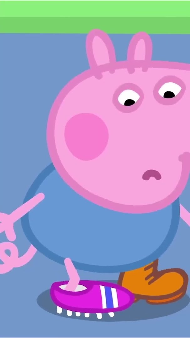 George Goes Shoe Shopping! ?? #peppapig #peppatales #shorts