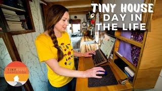 Day in Life Remote Worker in a Tiny House  couple working from home