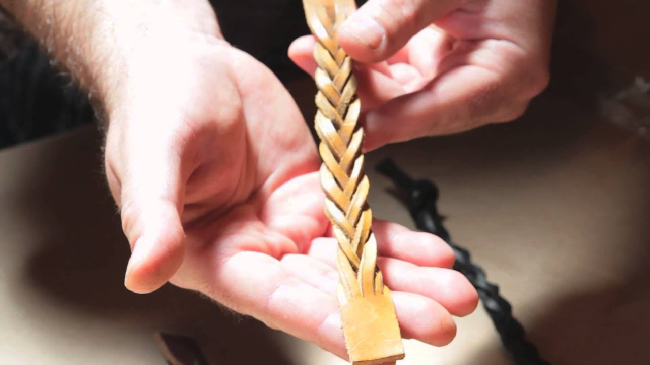 How To Do Snake Belly Leather Braiding leathercraft Atelier yuwa ciao jp how-to-do-snake-belly-leather-braiding-leathercraft-atelier-yuwa-ciao-jp