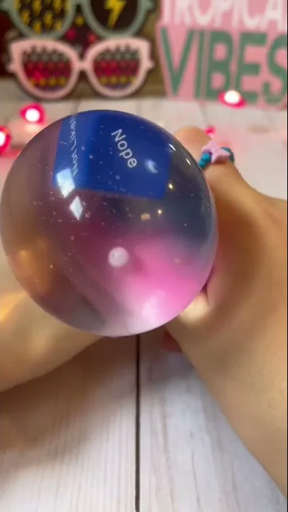 *IT BROKE* TESTING FORTUNE TELLER STRESS BALL!