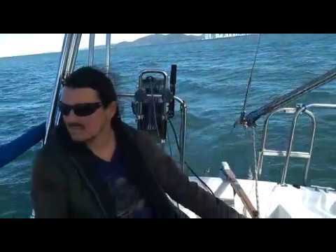 SÁBADO DE SOL NÃO ALUGUEI UM CAMINHÃO , MAS PEGUEI O VELEIRO E FUI VELEJAR COM MEU IRMÃO 11/08/2018