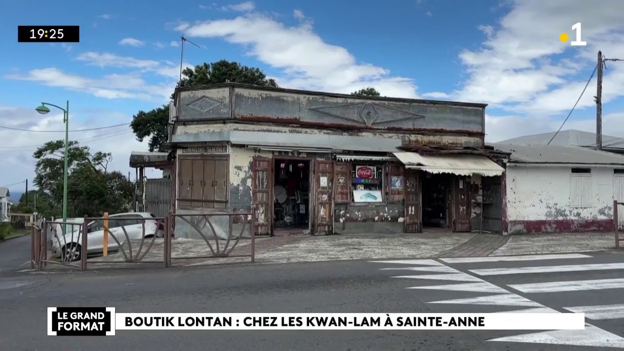 Boutik lontan : direction l’Est dans la boutique de la famille Kwan Lam, à Sainte-Anne.