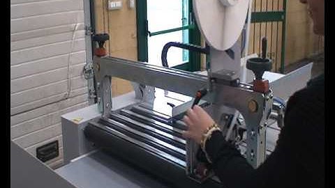 Double sided tape application with Borea MF manual fed machine A/02