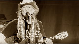 Willie Nelson - "Shoe Shine Man" Live @ The Pacific Amphitheatre, Costa Mesa, CA 8.9.18