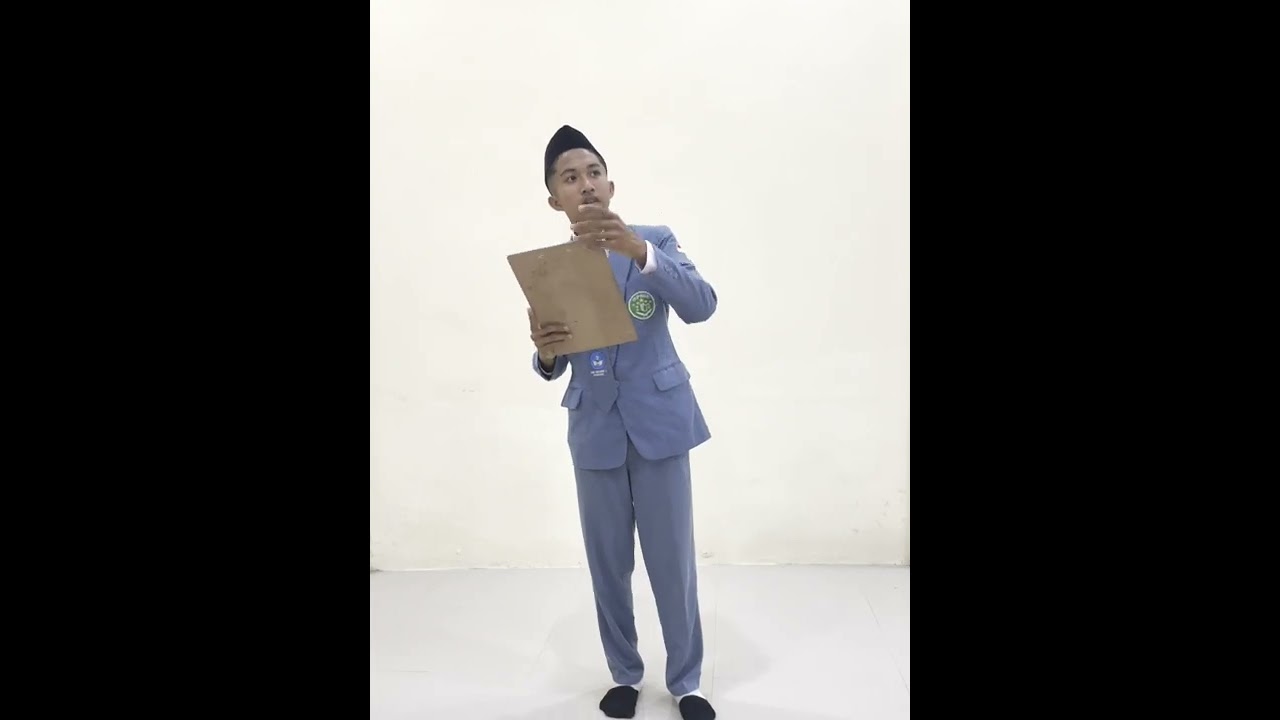 FAIRUZ RASYIQ H.-DALAM TIGA NAFAS Karya Shoni Asmoro #lombapuisi #puisi #himapbiumnu