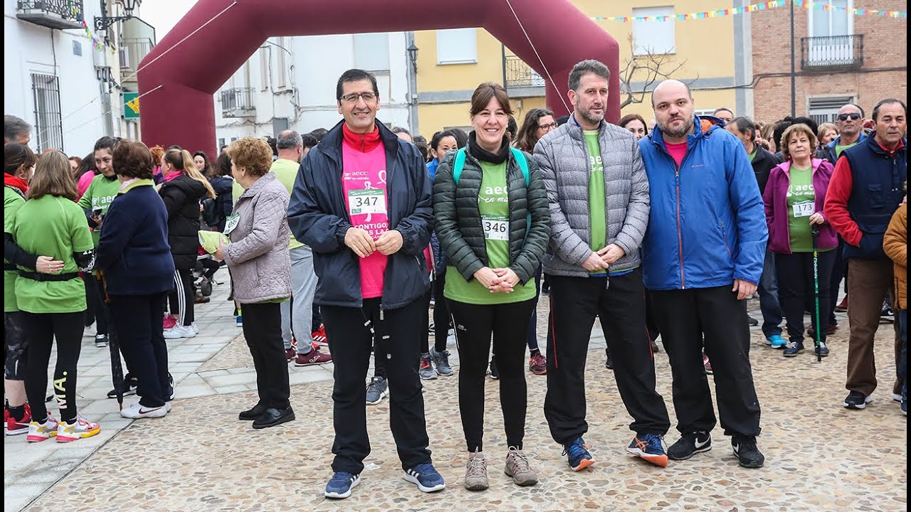 300 personas de Alcolea participan en una marcha contra el cáncer