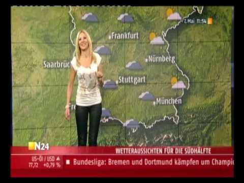 Weathergirl Miriam Pede in schwarzer Spandex / lyc...