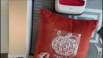Create a Pillow Design in Minutes with the Cricut Easy Press 2!