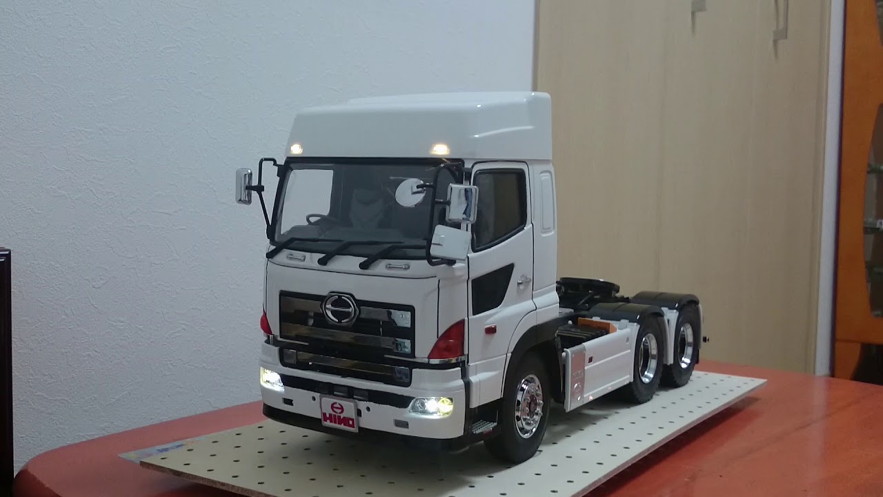 1/14 スケール RC 日野プロフィア - YouTube