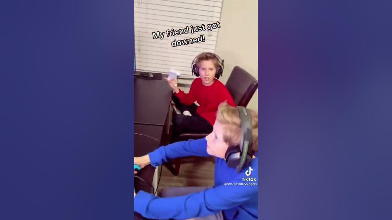 NUMBER ONE VICTORY ROYALE🎤😆 #shorts #fortnite #sharpefamilysingers